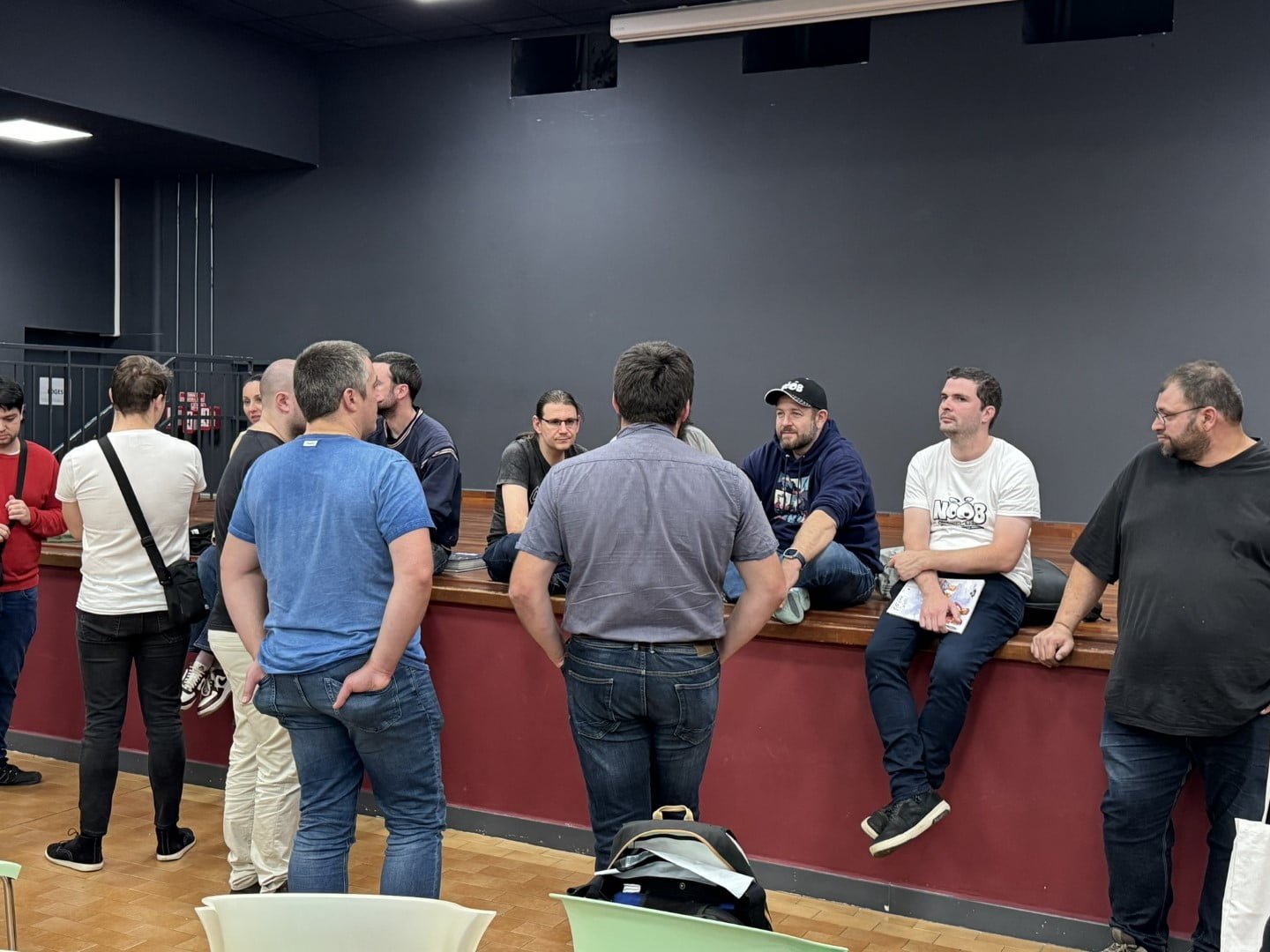 Tournage dans Noob, la saison ultime - Echanges (11) Le Petit Informaticien